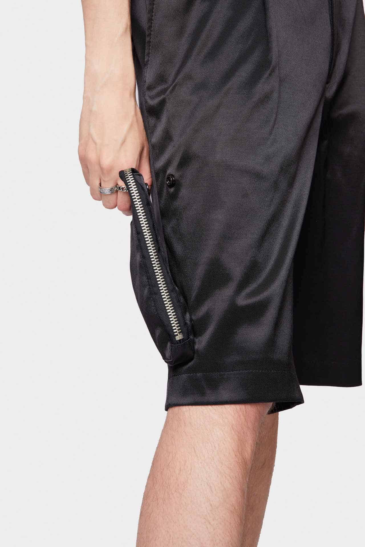 Plug-in Out Shorts Neige Spring / Summer 22
